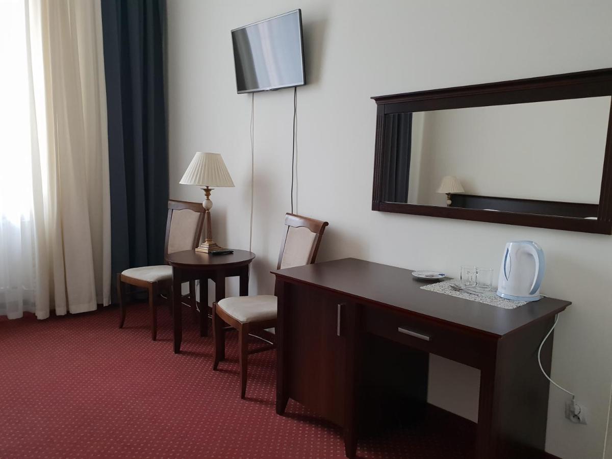 Savoy Bed & Breakfast Spala Bagian luar foto