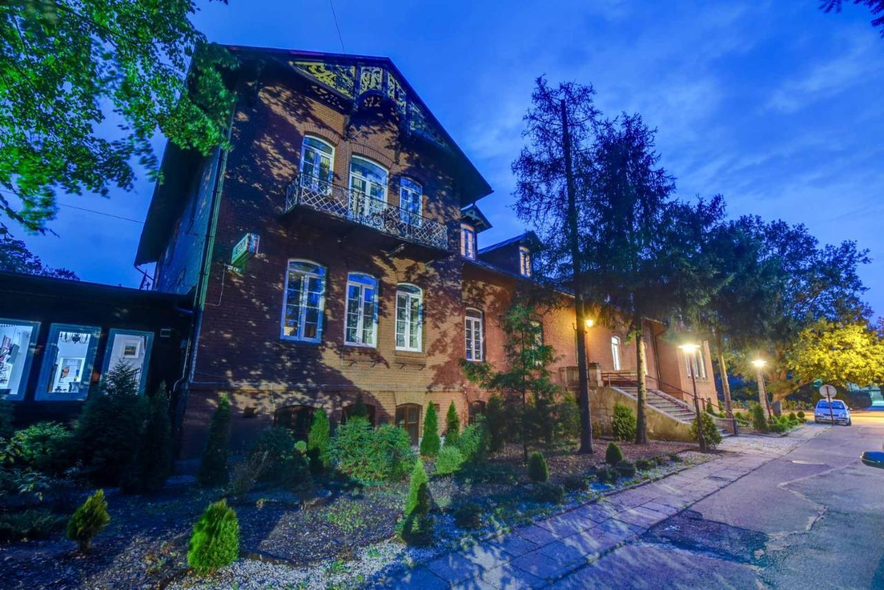 Savoy Bed & Breakfast Spala Bagian luar foto