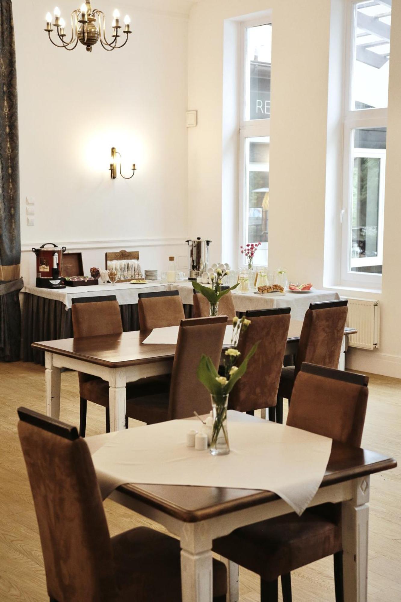 Savoy Bed & Breakfast Spala Bagian luar foto