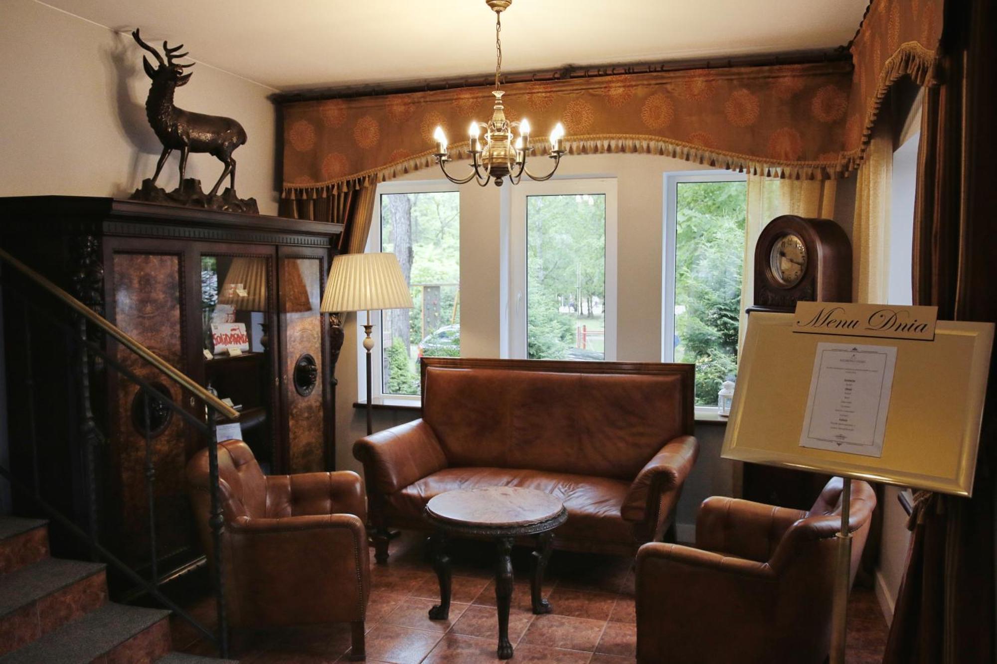 Savoy Bed & Breakfast Spala Bagian luar foto