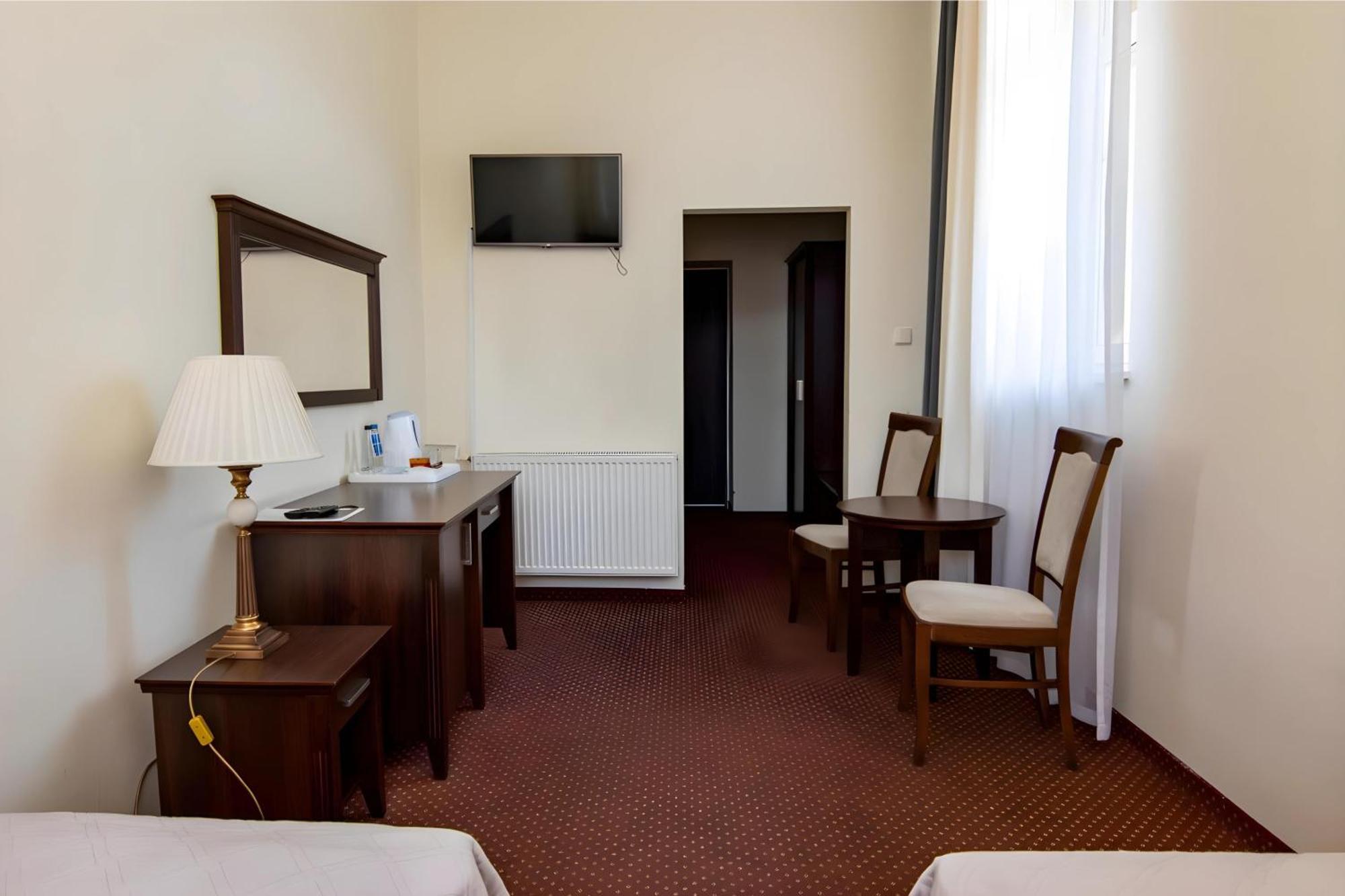 Savoy Bed & Breakfast Spala Bagian luar foto